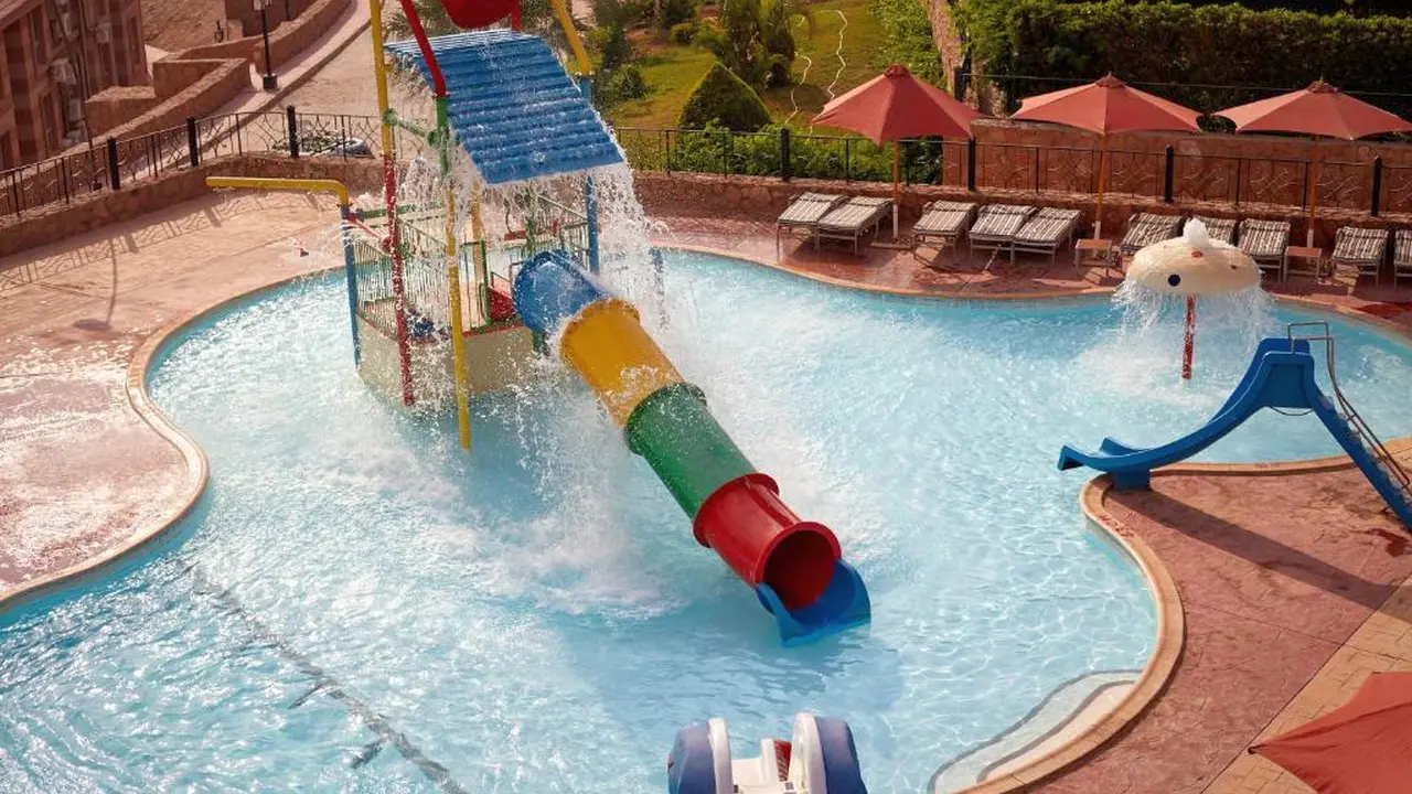 الفندق كورال سي بيتش & أكوا بارك - العين السخنة